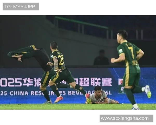 中超27轮精彩对决人和迎战恒大全场视频回顾与分析 中超27轮精彩对决人和迎战恒大全场视频回顾与分析