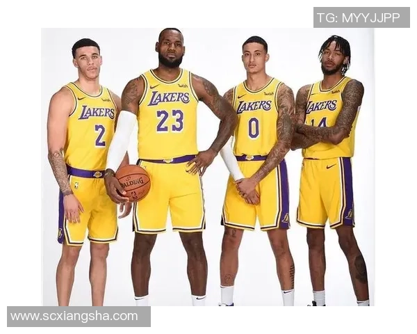 火箭对阵湖人哈登狂砍50分全场技术统计详解